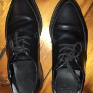 Dr. Martens Willis black leather shoes US M 7